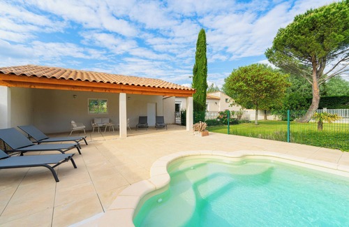 Caumont-sur-Durance Villa | Completely renovated villa with 8P pool between Isle sur Sorgue & Avignon
