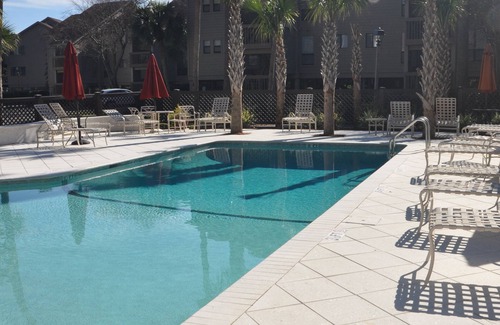 Palmetto Dunes Villa | Completely Renovated Top Floor Villa Steps To Beach