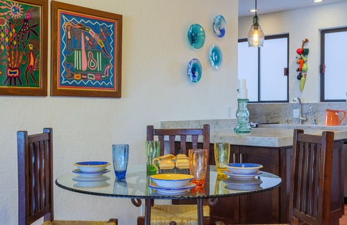 San Jose del Cabo Condo | COMPLETELY REMODELED Stunning Ocean Front Condo!
