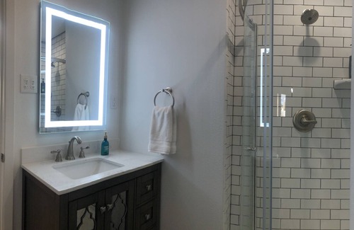 Lubbock House | Completely remodeled 1 bedroom guest house, close to TTU and Hospitals