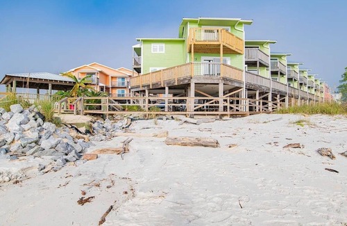 Dauphin Island Condo | Completely Renovated Modern Condo On the Water Sandcastle 6A