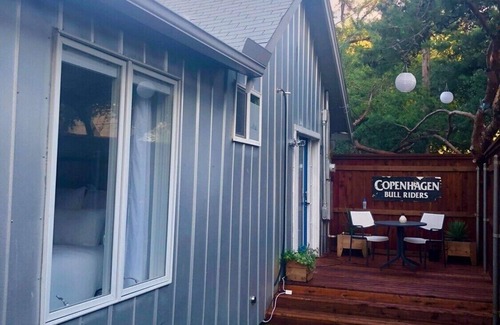Park Cities House | Completely Renovated 1bed/2bath Home with Office & Yard