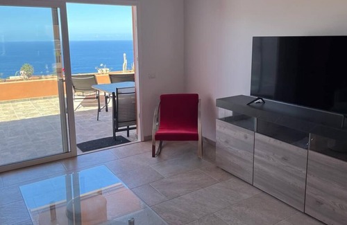 La Quinta House | Completely renovated bungalow with fantastic views