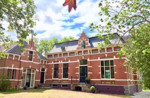Nieuwolda-Oost Apartment | Completely renovated former coach house of villa “Hoeve Ceres” from 1898