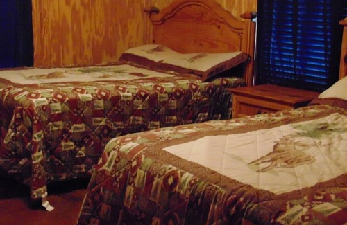 Concan Cabin | CONCAN - Park @ Edge of Frio River! Float-2-Cabin, Views, Comanche Crossing!