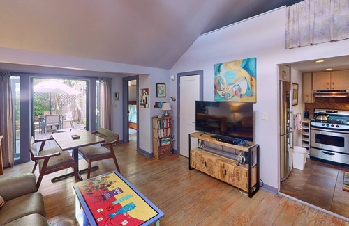 Downtown Cottage | CONCH COTTAGE: Old Town - Hot Tub - 1 Block from Duval - 1BD/1BA RealKeyWest