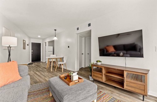Orange Prairie Apartment | Concord B7 · Slice of the Good Life: Concord B7