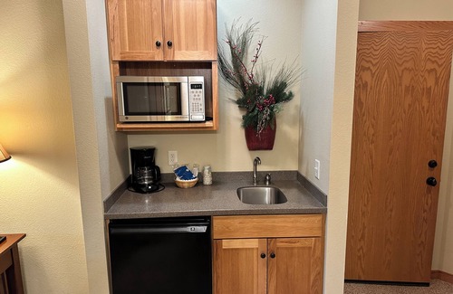 Eagle River Condo | CONDO 105 by Eagle Waters Resort