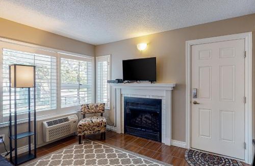 Craigleith Hotel | Condo 204 at North Creek Resort