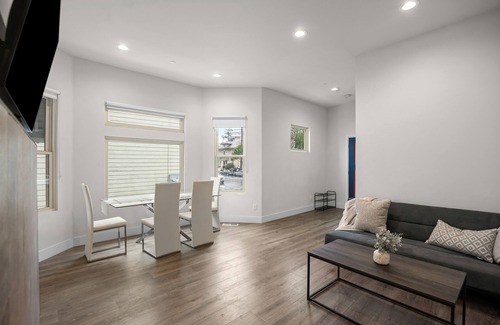 San Jose Apartment | Condo 3 @City Hall & SJSU - 2Bed, 2Baths
