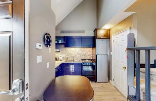 Craigleith Hotel | Condo 612 at North Creek Resort