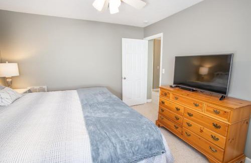 Banner Elk House | Condo at Pinnacle Inn Resort