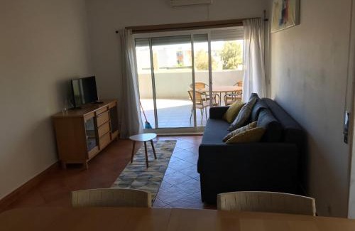 Albardeira Apartment | Condo do Mar Lovely first floor apartment with pool