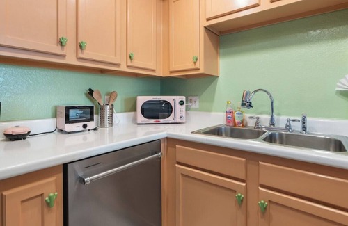 Marble Condo | Condo in Heart of Scottsdale + Amenities!