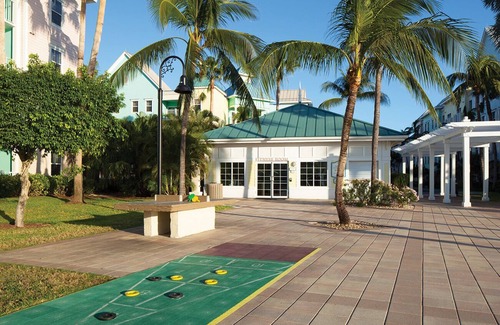 Paradise Island Hotel | Condo in Paradise- Harborside Bahamas- Free Access to Atlantis Resort- 2BR 2B