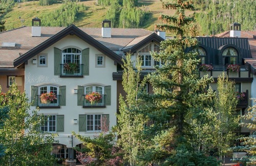 Vail Condo | Condo in the heart of Vail - Free Breakfast, Free Parking, No Resort Fee