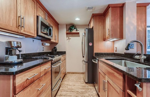 LoDo Condo | Condo in the Sky - Amazing Views - Gym