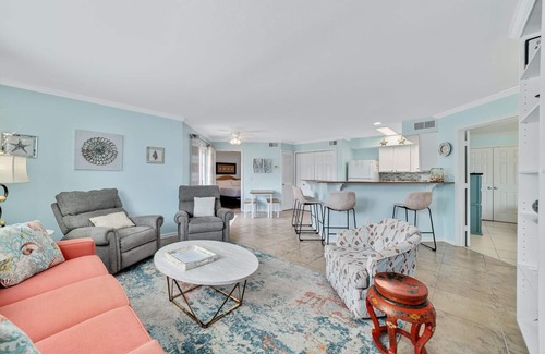 Gulf Shores Condo | Condo Near Ball Tournament Field with Pool