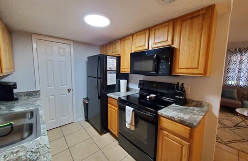 Riverside Condo | Condo near Downtown Austin