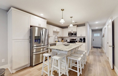 Horseshoe Bay Condo | Condo Near Lake Horseshoe Bay w/Private Balcony, Washer/Dryer, A/C, WiFi