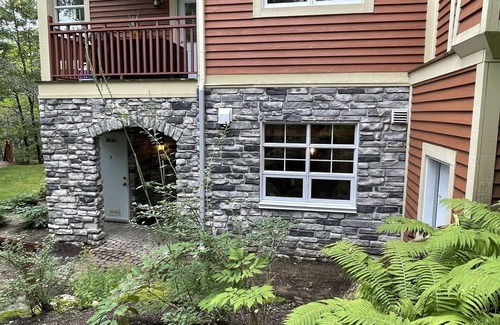 Mont-Tremblant Condo | Condo nestled in nature located across from Mont Tremblant.