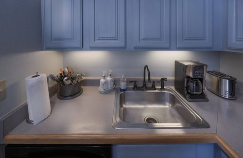 Lakeside Village Condo | Condo on Keystone Lake/.5 miles to the slopes/easy access to Conference Center