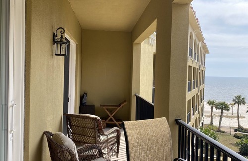Henderson Point Condo | Condo On The Beach