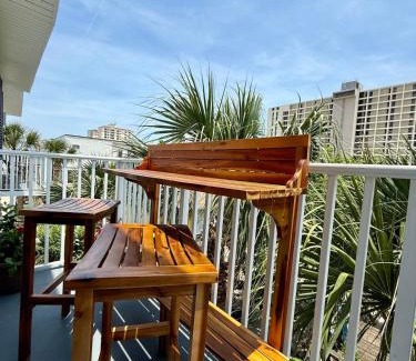 Jacksonville Beach House | Condo within steps of South Jacksonville Beach