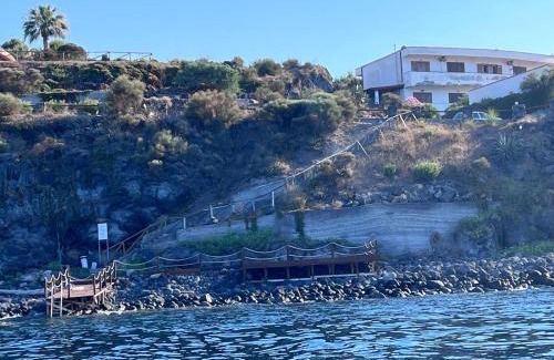 Vulcanello Apartment | Condominio baia fenicia