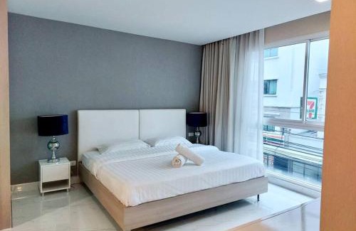 Nana Apartment | Condominium - Sukhumvit Soi 5 BTS Nana- Room Size 47m2