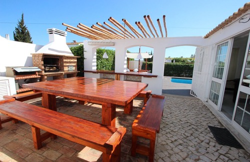 The Strip Villa | CONFORTABLE COSY 5 BEDROOM VILLA NEAR THE STRIP AND THE BEACH w PRIVATE POOL