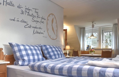 Weissenbrunn Apartment | Congenial Apartment in Weißenbrunn with Garden and Barbecue