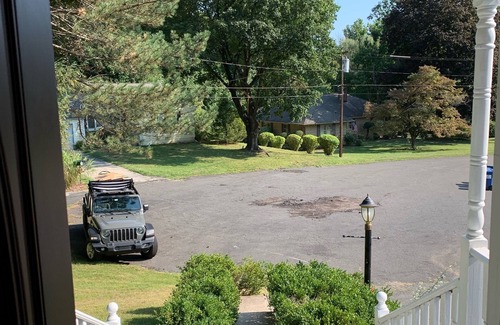 Danbury House | Connecticut Getaway Extended Stay