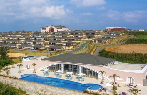 Miyakojima Hotel | Connecting Pool Jacuzzi Villa House | Vacation /Miyakojima Okinawa