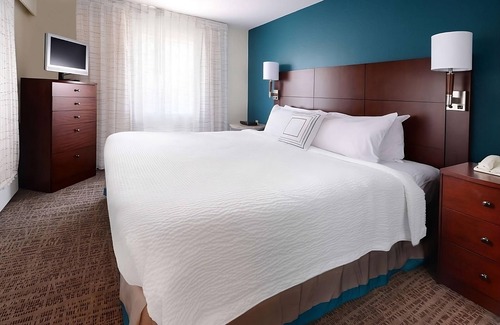 Dallas Hotel | Construction Stays! Spacious, Comfortable & Convenient Location near Downtown!