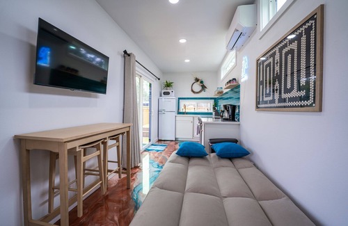 New Braunfels House | Contained in Gruene Cowboy Edition - Heated Pool! 1.5 Miles to Gruene!