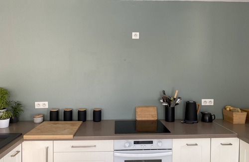 Le Puy-Sainte-Reparade House | Contemporary house near Château Lacoste