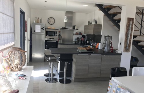 Saint-Pierre-Quiberon House | Contemporary house, Portivy, Côte Sauvage