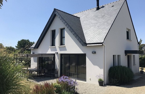 Saint-Pierre-Quiberon House | Contemporary house, Portivy, Côte Sauvage
