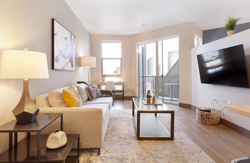 Capitol Hill Apartment | Contemporary 1BR, in unit Washer/Dryer, parking with all amenities!
