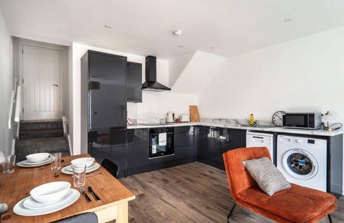 Crosby Apartment | Contemporary 2 Bed Apartment in Waterloo Liverpool