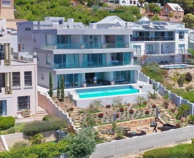 Froggy Farm Apartment | Contemporary 2 Bedroom apt with Indian Ocean Views