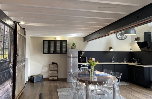 Louchy-Montfand Cottage | Contemporary Accommodation in Louchy-Montfand with Shared Pool