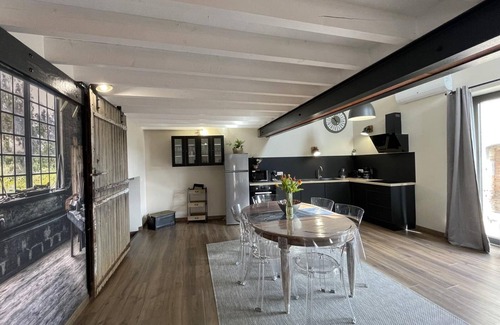 Louchy-Montfand Cottage | Contemporary Accommodation in Louchy-Montfand with Shared Pool