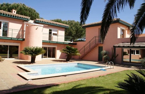 Saint-Cyprien Plage Villa | Contemporary air-conditioned villa with private heated pool near the sea