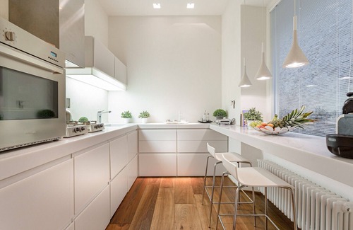 Lucca Historical Center Apartment | Contemporary Apartment with Garden and Parking