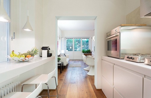 Lucca Historical Center Apartment | Contemporary Apartment with Garden and Parking