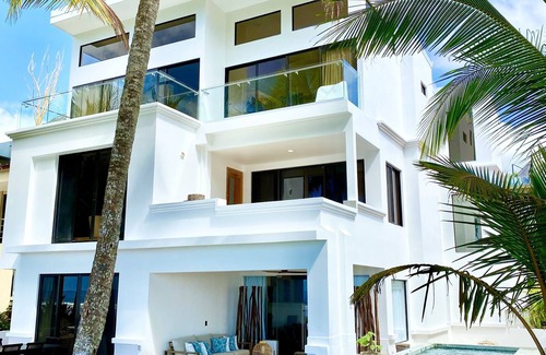 Playa Hermosa Condo | Contemporary Beach Front Gem - Private Infinity Pool!