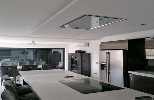 Mato Serrao Villa | Contemporary Carvoeiro Villa | 4 Bedrooms | Villa Bonita | Balcony Sea Views |.