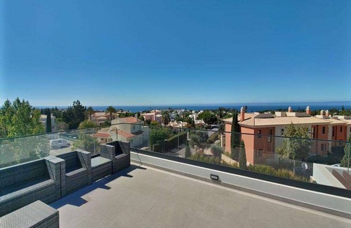 Mato Serrao Villa | Contemporary Carvoeiro Villa | 4 Bedrooms | Villa Bonita | Balcony Sea Views |.